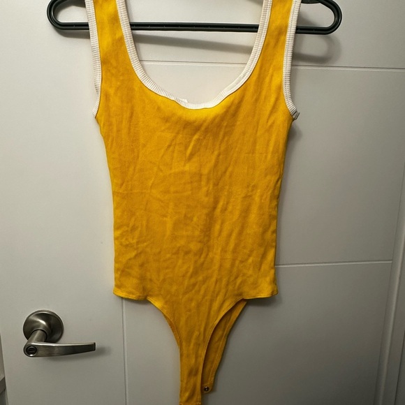 Y2K Style GUESS Bodysuit - Picture 2 of 5